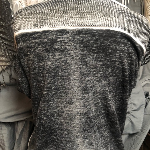 Sweater like top - Picture 3 of 4